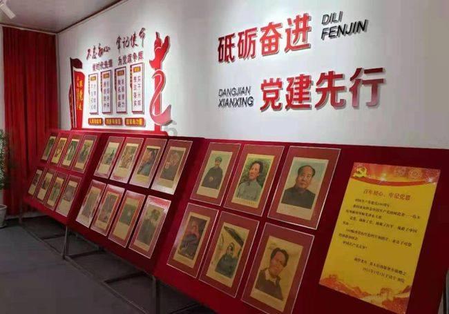 可爱吊带裙